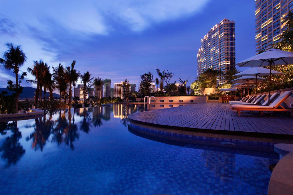 Serenity Coast All Suite Resort Sanya Exterior photo