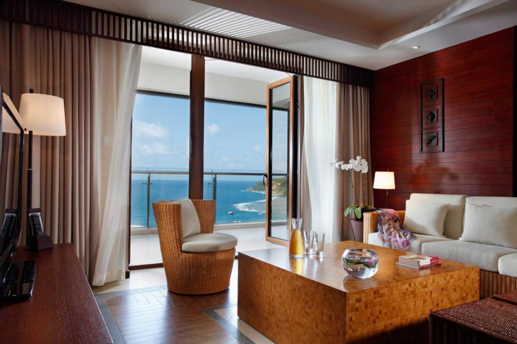 Serenity Coast All Suite Resort Sanya Exterior photo