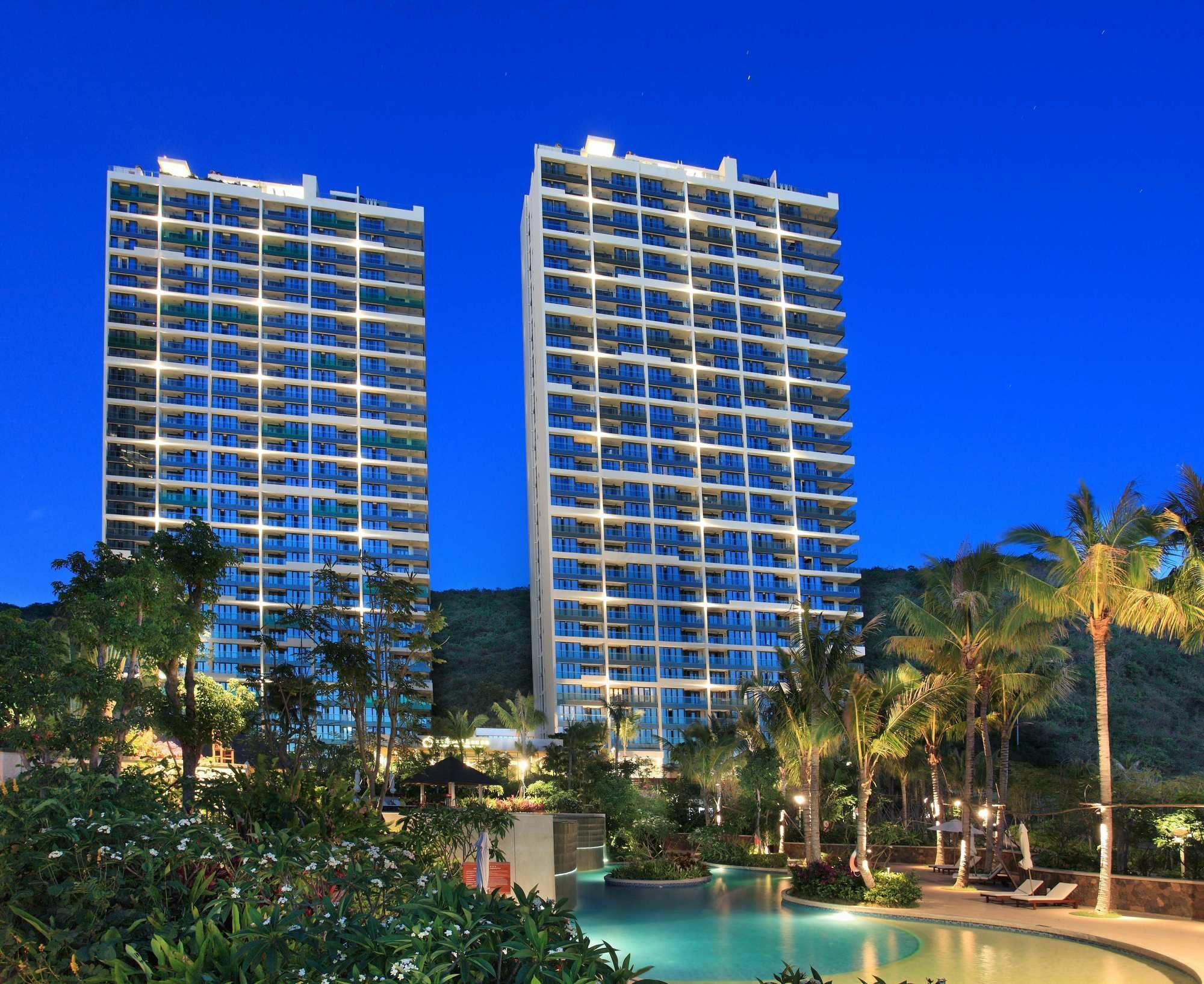 Serenity Coast All Suite Resort Sanya Exterior photo